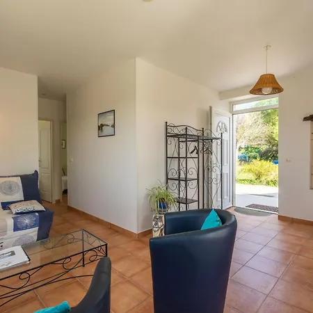 Piscine Interieure * La-Gripperie-Saint-Symphorien