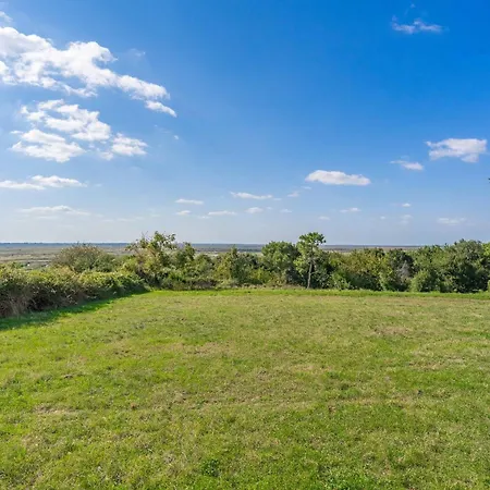 Piscine Interieure * La-Gripperie-Saint-Symphorien